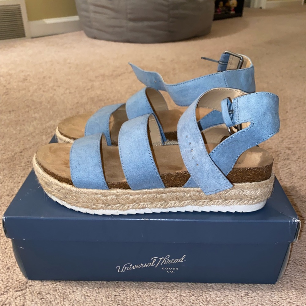 Wedge Sandals - Picture 2 of 4